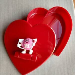 VTG 1991 M&M's Heart Shaped Box red pink cupid valentine's day music Mars, Inc